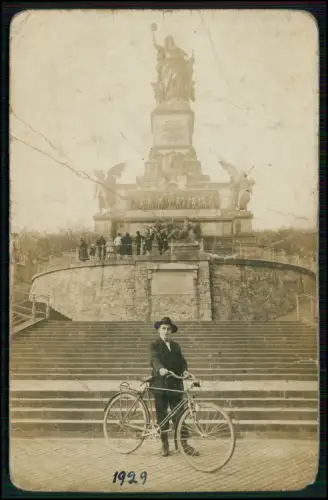 Foto AK - Niederwalddenkmal Rüdesheim 1929 - feiner Herr mit Fahrrad