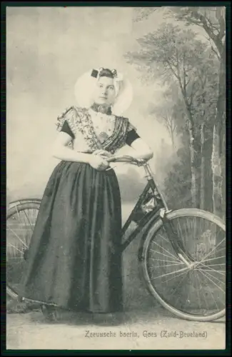 AK - Zeeuwsche Boerin Fahrrad Tracht Zeeland Goes Südbeveland Holland - um 1905