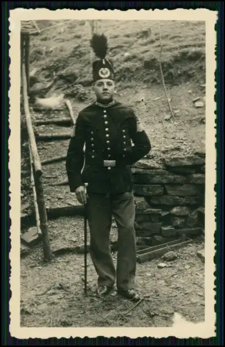 Foto - Bergmann Steinkohlebergbau - Steiger in Uniform Zeche Bergwerk Federbusch