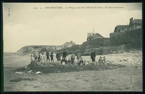 AK - Arromanches Normandie - Strand Brèche de Tracy Kinder Spiel Szene um 1900