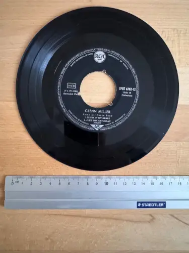 Glenn Miller Army Air Force Band - RCA EPOT 6702 12 - Teldec Germany 45rpm Swing