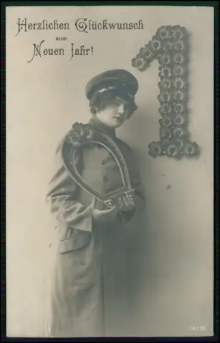 AK Frau in Uniform mit Hufeisen - Oberhausen 1915 Feldpostkarte mit Neujahrsgruß