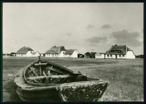 2x Foto AK Neuendorf auf Hiddensee Hafenort im Süden Fischerboote u. Hafenanlage