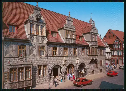 AK - Celle Rathaus mit Treppengiebeln - Renaissance-Fassade Besuchern am Eingang