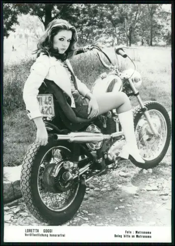 Rom Loretta Goggi original Metronome Pressefoto 1970er auf Motorrad Mode 17x13cm