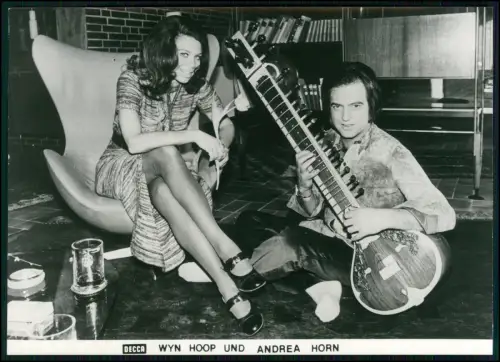 Hamburg - Wyn Hoop u. Andrea Horn - DECCA Pressefoto 1970er Musiker Paar 18x13cm
