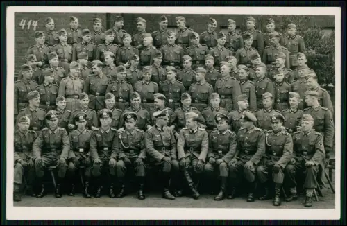 2x Foto -Wehrmacht Soldaten - Gruppenfoto - und Portrait