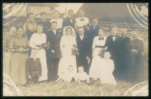 3x Foto AK - Familie Kind mit Pickelhaube Uniform 1. WK 1917 - Fachwerkhaus u.a.