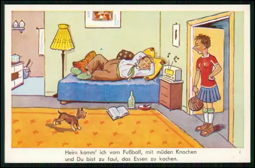 AK Humor Szene Fußballspielerin - mit Ball in der Tür Partner erschöpft im Bett