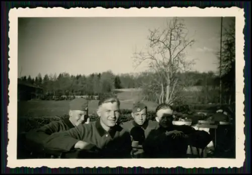 23x Foto - Soldaten Wehrmacht Einsatz - Front Uniform Waffen WWII WK2 Militär ..
