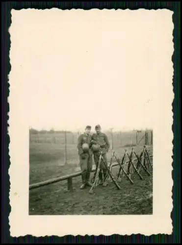 23x Foto - Soldaten Wehrmacht Einsatz - Front Uniform Waffen WWII WK2 Militär ..