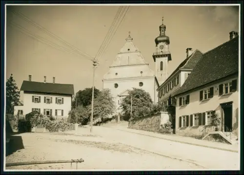 Foto 18x13 - Laupheim Biberach - Blick auf die Pfarrkirche Häuser und Dorfstraße