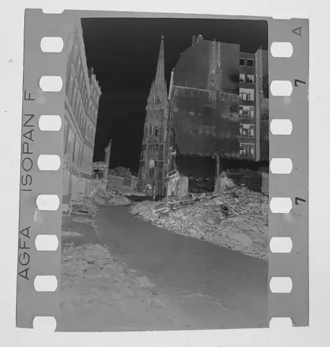 5x Original Negativ 4x3,5cm - Wehrmacht Soldaten - Kriegszerstörung Frankreich