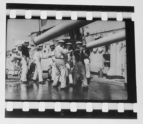 2x Original Dia 4x3,5cm - Gneisenau ? Schwesterschiff der Scharnhorst Marine