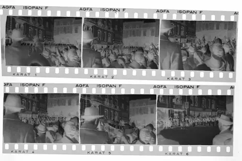 12x Original Negativ - 4x3,5cm - Feierlichkeit im Ort Stadt Fest Umzug vor 1945
