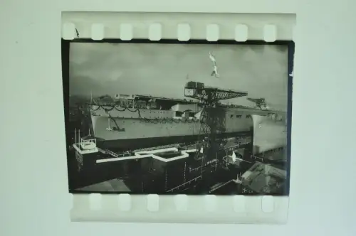 Orig. Dia 4x3,5cm - Stapellauf Flugzeugträgers Graf Zeppelin in Kiel - 1938