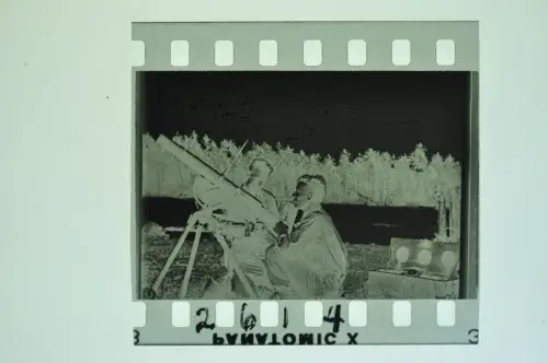 Negativ 4x3,5cm - Soldaten am Maschinengewehr Dreibein Stellung Beobachtung WW2