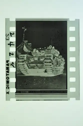 Negativ 4x3,5cm -  Panzer Tank Churchill Pionierpanzer Dustbin Royal Engineers