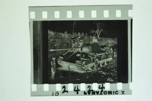 Negativ 4x3,5cm - Panzer Tank Turmzahl 331 - US Soldaten - 1944-45 WK2