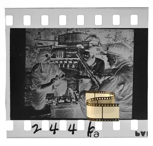 Negativ 4x3,5cm - Panzer Tank US Soldaten mit MG 1945 - WK2
