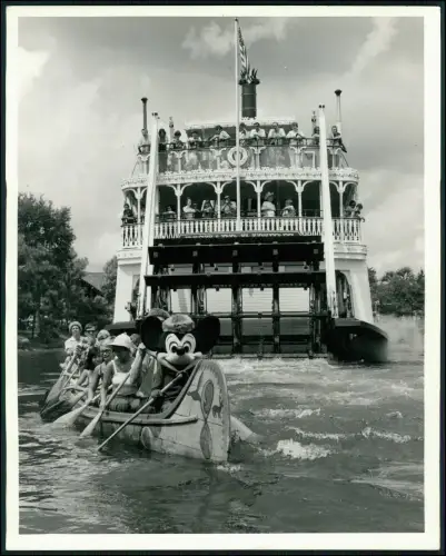 Pressefoto 25x20cm  Disneyland Florida Dampfschiff Besucher Mickey im Kanu