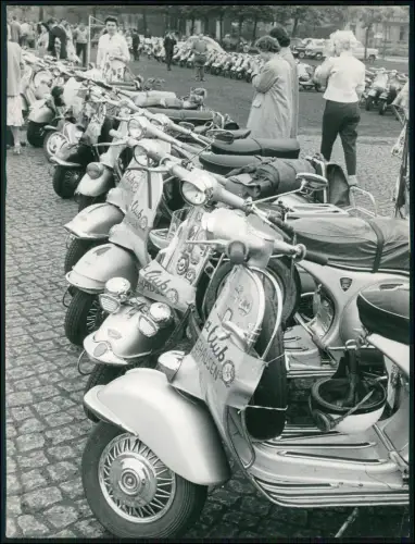Pressefoto 24x18cm - Dortmund Vespa Roller u.a. Treffen Geschicklichkeitsrennen