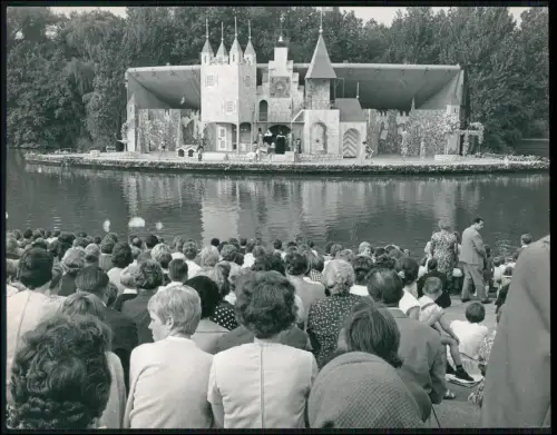 Pressefoto 22x17 - Dortmund Westfalenpark Seebühne Publikum Freilufttheater 1963