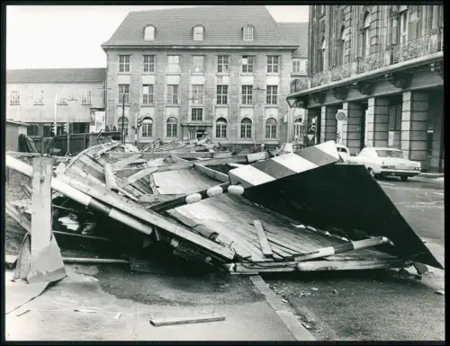 Pressefoto 22x17cm - Dortmund - Baustelle Sturm Schaden 1960er Straßenansicht