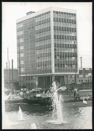 Pressefoto 18x13cm - Dortmund Hauptbahnhof Hochhaus Brunnen Vorplatz Architektur