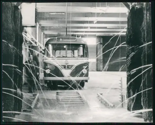 Pressefoto 17x13  Dortmund MAN Omnibus Waschanlage eindrucksvolle Fahrzeugpflege