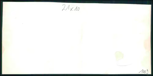 Pressefoto 21x10  Dortmund 1960er Polizist räumt Straßenpflaster nach Starkregen