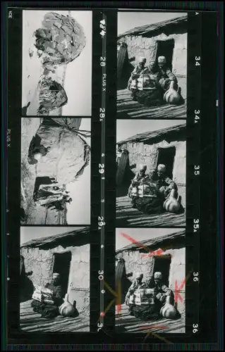 Südafrika 1953 Alltagsszenen dörfliche Umgebung 15x Kontaktabzüge Format 4x3 cm
