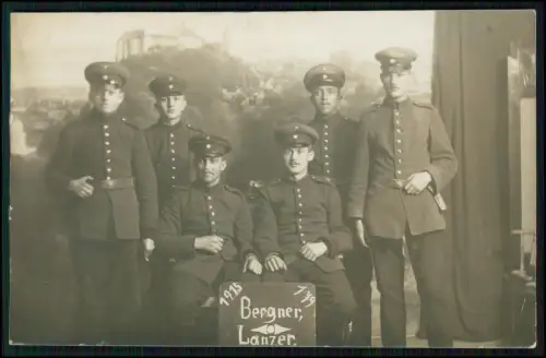Foto AK 1. WK - Leisnig Freiberger Mulde Soldaten Bergner Lanzer 1915 Feldpost
