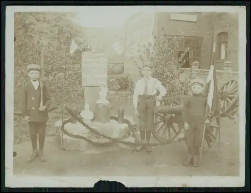 Foto 12x9 - Ostpreussen Ehrenmal Kinder Kaiserzeit Kanone Patriotik Gruppenmotiv
