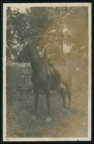 2x Foto AK 1.WK - Soldat aus Dresden Reserve-Fußartillerie-Regiment Nr. 19 Pferd