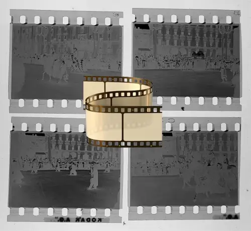 11x Original Negativ 4x3,5cm - 2.WK II Soldaten Lübeck - Fest Feier in der Stadt