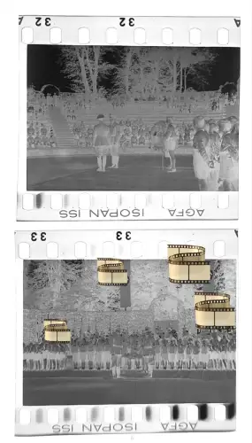 2x Original Negativ 4x3,5cm - 2.WK II Soldaten Lübeck Arena kl. Stadion Treffen
