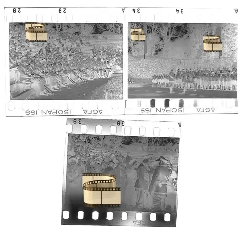 3x Original Negativ 4x3,5cm - 2.WK II Soldaten Lübeck Arena kl. Stadion Treffen