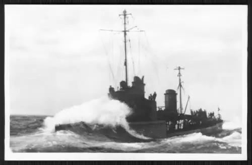 Foto AK - Wilhelmshaven Torpedoboot T 151 der Kaiserlichen Marine Rumpfnummer 51
