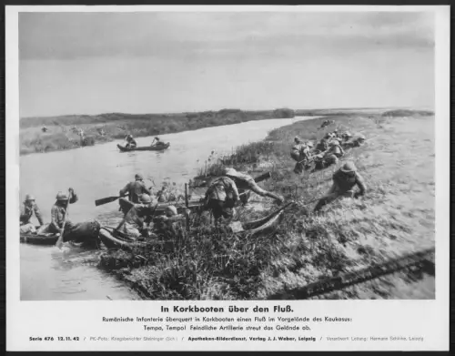 WK2. Kaukasus Flussüberquerung mit Korkbooten - rumänische Infanterie setzt über