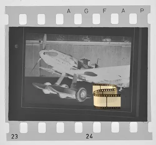 Negativ 4x3,5cm - Flugzeug Aircraft - Messerschmitt Me Bf 109 - Jagdflugzeug WK2