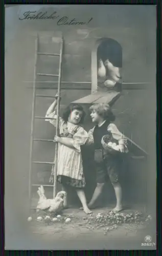 AK Ostern - Atelieraufnahme mit Kindern beim Eiersammeln im Stall 1912 gelaufen