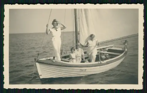 8x Foto - Dahme Ostsee - Feine Damen Strandkörbe Segelboot - Badeszenen 1933