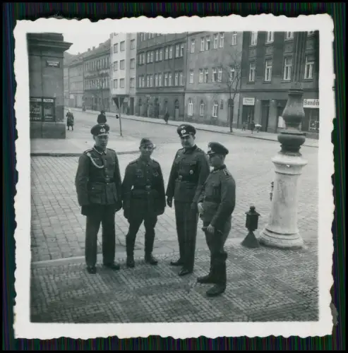12x Foto Soldaten Wehrmacht in Prag Tschechien u.a. 1941-42 Beschreibung Rücks.