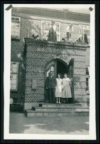 15x Foto - Neustadt in Holstein Gasthof Waldschenke Gebäudeansicht mit Personen