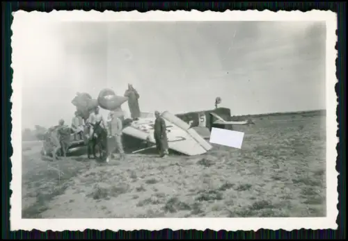 Foto - Flugzeug Junkers Ju 52 Kennung P 2 im Flug über dem Meer vor Kreta 1942