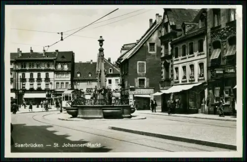 Echt Foto AK Saarbrücken - St. Johanner Markt - Geschäfte Straßenleben - um 1940