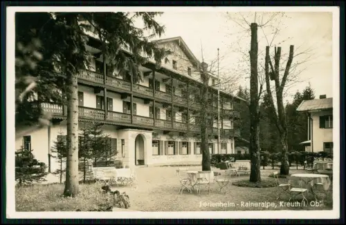 Foto AK Kreuth Lkr Miesbach - Ferienheim Raineralpe Biergarten Terasse 1942 gel.