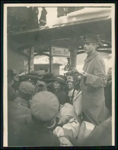 12x Foto Schweiz Davos Dorf - internierte deutsche Soldaten Kriegsgefangene 1916