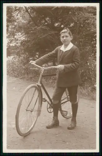 13x Foto - alte Fahrräder Fahrrad - Motive mit Damen Herren auch Kinder 1910-40